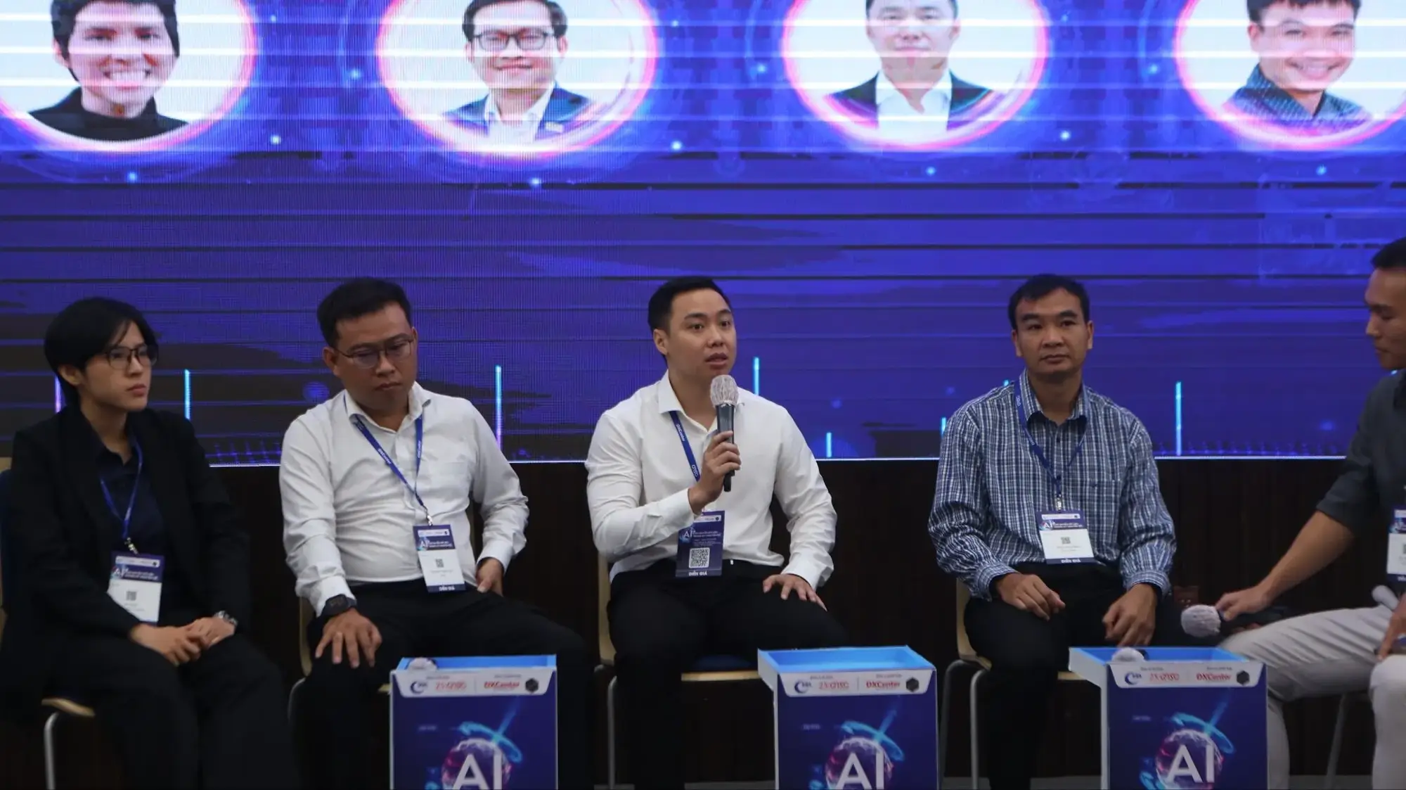 Mr. Pham Tuan Anh during the panel discussion.